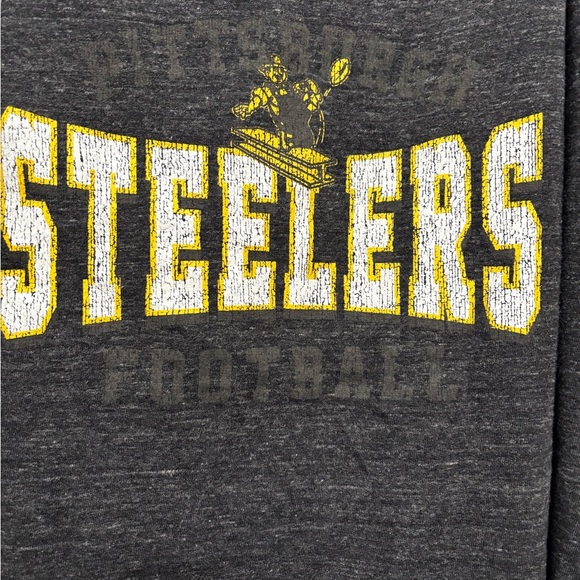 Steelers Women's Gray Short Sleeve Tee - Picture 1 of 2